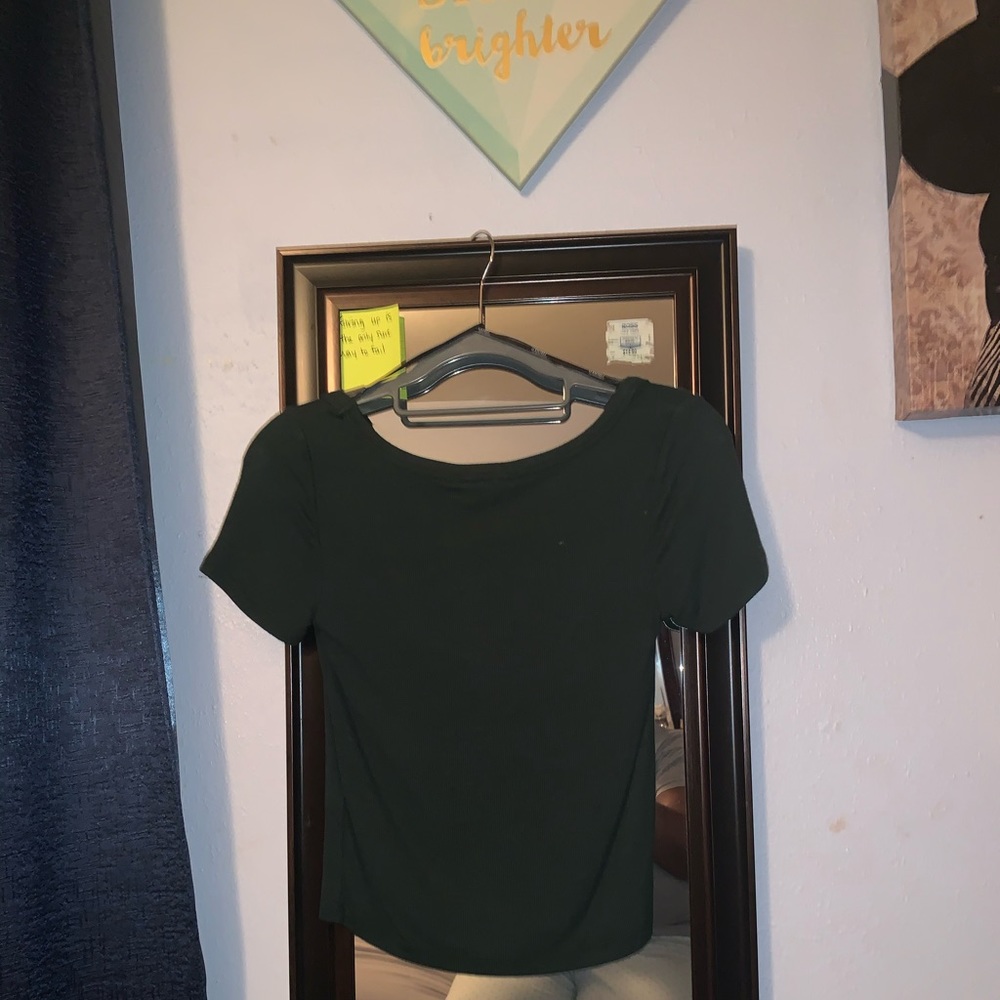 Crop top - Picture 2 of 2